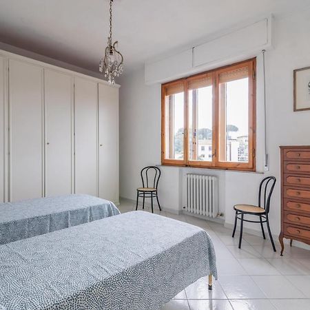 Comfy Flat Steps Away From Siena Station! 아파트 외부 사진