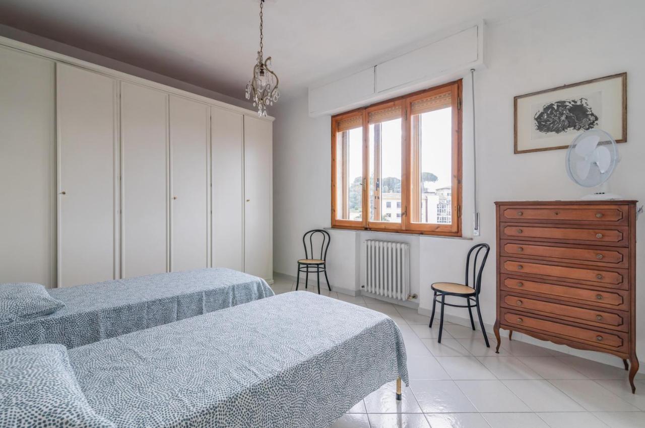 Comfy Flat Steps Away From Siena Station! 아파트 외부 사진